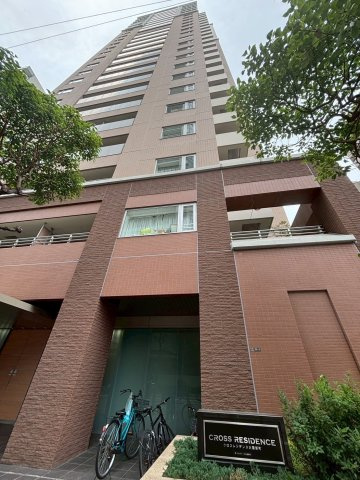 大阪市西区新町１丁目の賃貸マンションの外観