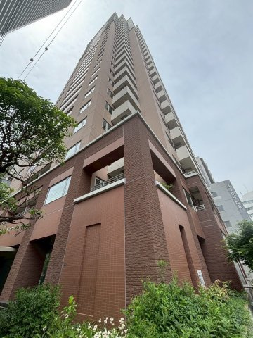 大阪市西区新町１丁目の賃貸マンションの外観