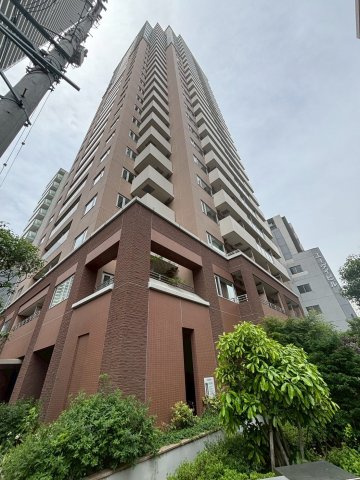 大阪市西区新町１丁目の賃貸マンションの外観