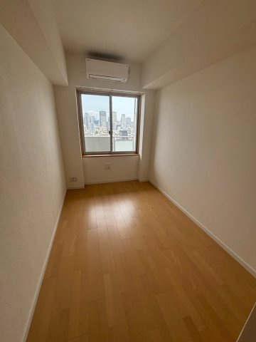 大阪市西区新町１丁目の賃貸マンションの居間・リビング