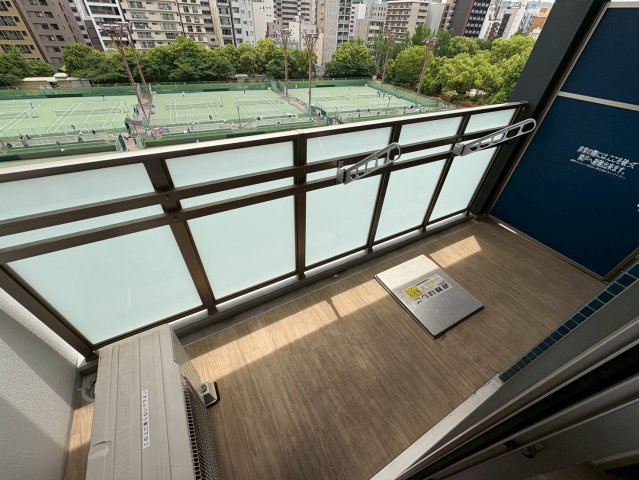 大阪市西区京町堀２丁目の賃貸マンションのバルコニー
