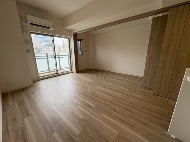 大阪市西区京町堀２丁目の賃貸マンションの居間・リビング