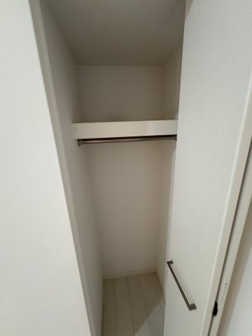 大阪市西区江之子島１丁目の賃貸マンションの収納