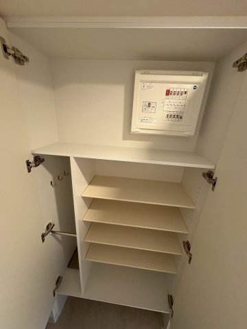 大阪市西区立売堀６丁目の賃貸マンションの収納