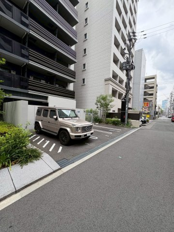 大阪市西区新町３丁目の賃貸マンションの駐車場