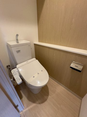 大阪市西区新町３丁目の賃貸マンションのトイレ