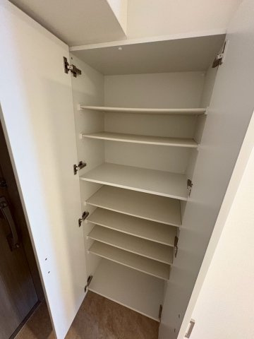 大阪市西区新町３丁目の賃貸マンションの収納