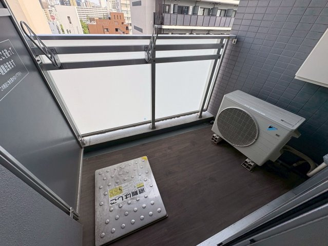 大阪市西区江戸堀２丁目の賃貸マンションのバルコニー