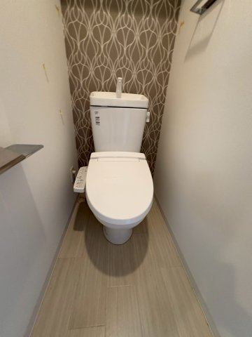 大阪市西区江戸堀２丁目の賃貸マンションのトイレ