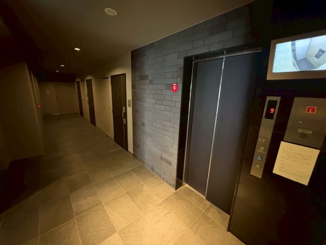 大阪市西区江戸堀２丁目の賃貸マンションのロビー