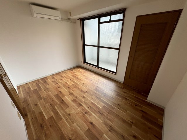 大阪市西区新町１丁目の賃貸マンションの居間・リビング