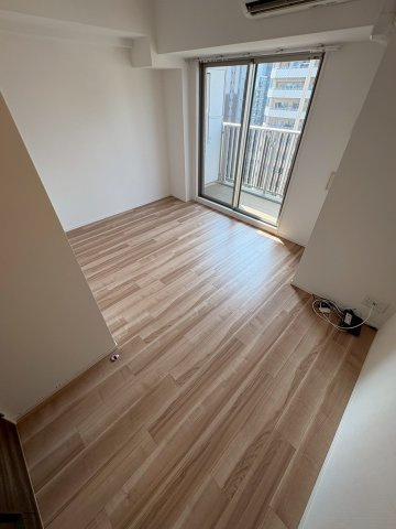 大阪市西区京町堀１丁目の賃貸マンションの居間・リビング