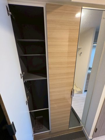 大阪市西区九条２丁目の賃貸マンションの収納