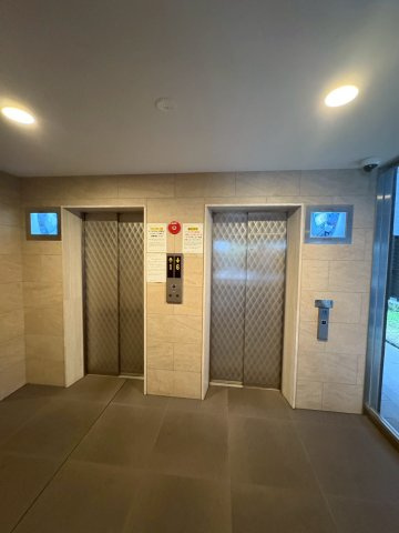 大阪市西区九条２丁目の賃貸マンションのロビー