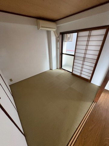 大阪市西区川口３丁目の賃貸マンションの居間・リビング