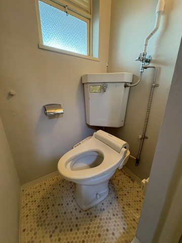 大阪市西区南堀江４丁目の賃貸マンションのトイレ