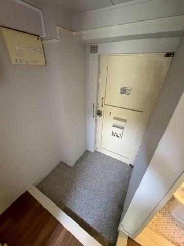 大阪市西区南堀江４丁目の賃貸マンションの玄関