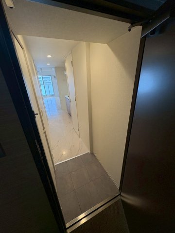 大阪市西区立売堀１丁目の賃貸マンションの玄関