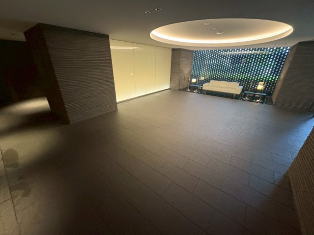 大阪市西区立売堀１丁目の賃貸マンションのロビー