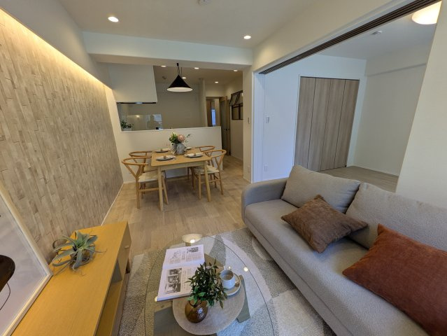 南向きの専用庭がある地に足のついた【ハイラーク横浜白山】リフォーム