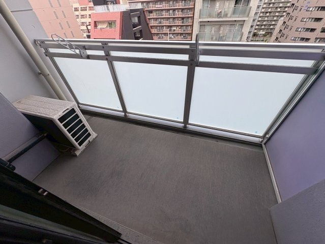 大阪市西区江戸堀３丁目の賃貸マンションのバルコニー