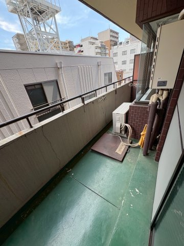 大阪市西区京町堀３丁目の賃貸マンションのバルコニー