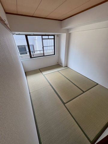 大阪市西区京町堀３丁目の賃貸マンションの和室