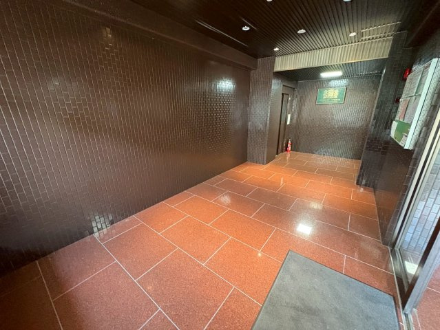 大阪市西区京町堀３丁目の賃貸マンションのロビー