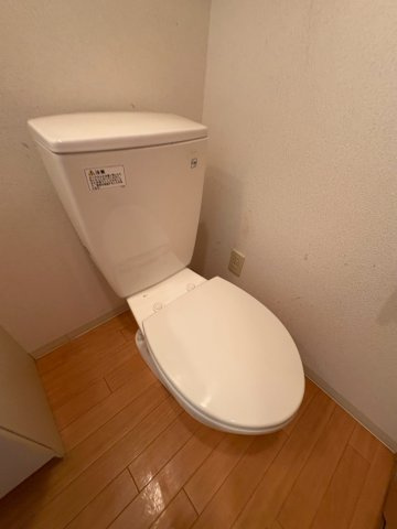 大阪市福島区海老江１丁目の賃貸マンションのトイレ