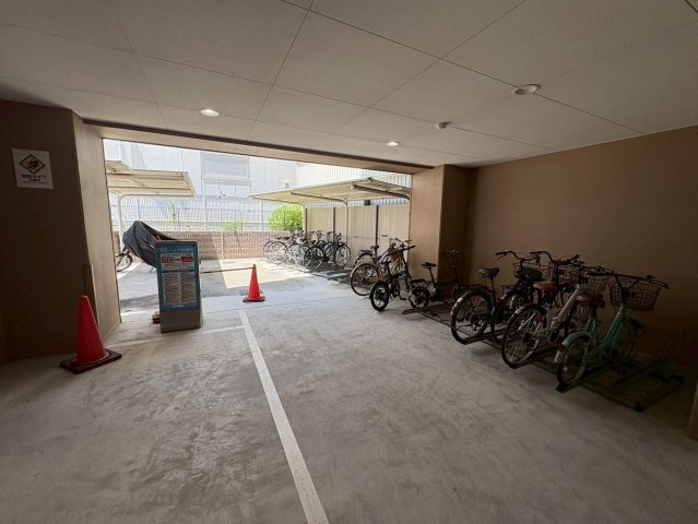 大阪市福島区吉野５丁目の賃貸マンションのロビー