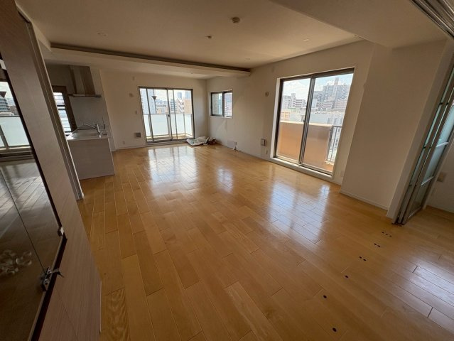 大阪市福島区吉野５丁目の賃貸マンションの居間・リビング