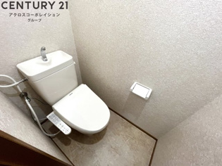 清潔感のあるウォシュレット付きトイレです！