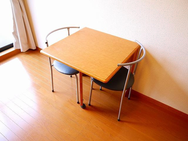 レオパレス伏見Ⅰの内装|内装は落ち着いています