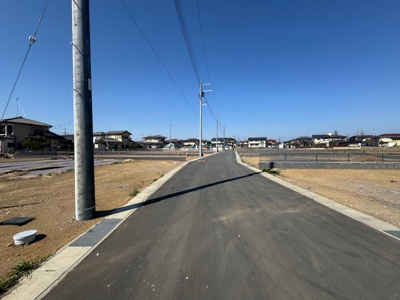 【前面道路含む現地写真】 | 太田市由良町　分譲地