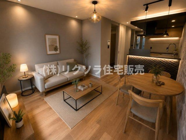 出口5丁目　中古一戸建ての居間・リビング|LDK14.5帖　※この画像はAIによるバーチャルステージング画像です。
実際の物件には家具・インテリアは含まれません。
■物件内覧・資金計画相談・住宅ローン相談、リフォーム相談、お問合せ受付中■