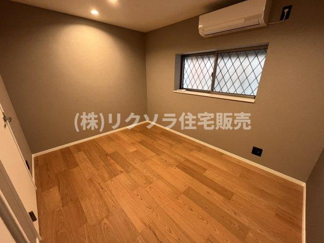 出口5丁目　中古一戸建ての洋室|洋室6.0帖
■物件内覧・資金計画相談・住宅ローン相談、リフォーム相談、お問合せ受付中■
※当日・翌日のご内覧、ご相談はお電話でのお問合せがスムーズです！