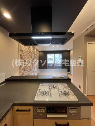 出口5丁目　中古一戸建てのキッチン|■物件内覧・資金計画相談・住宅ローン相談、リフォーム相談、お問合せ受付中■
※当日・翌日のご内覧、ご相談はお電話でのお問合せがスムーズです！