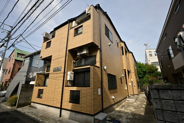 ルーク池尻　室内洗濯機置場　角部屋　2面採光の外観