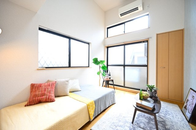 ルーク池尻　室内洗濯機置場　角部屋　2面採光の居間・リビング