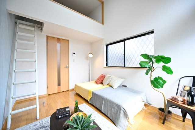 ルーク池尻　室内洗濯機置場　角部屋　2面採光の内装