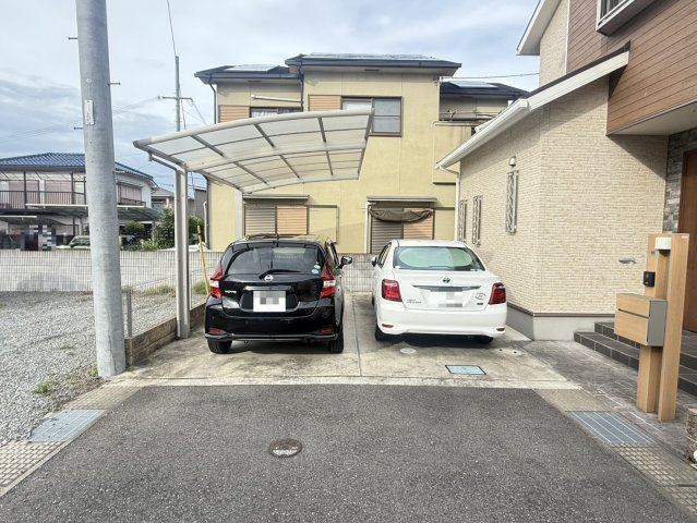 泉佐野市高松南2丁目　中古戸建の駐車場|駐車2台可能な駐車スペース