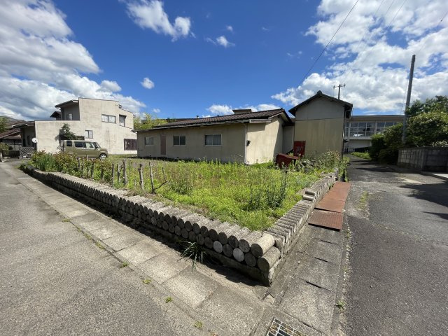 福島市上鳥渡　上物付き土地の外観