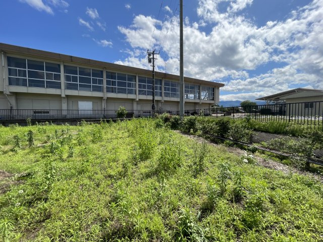 福島市上鳥渡　上物付き土地の外観