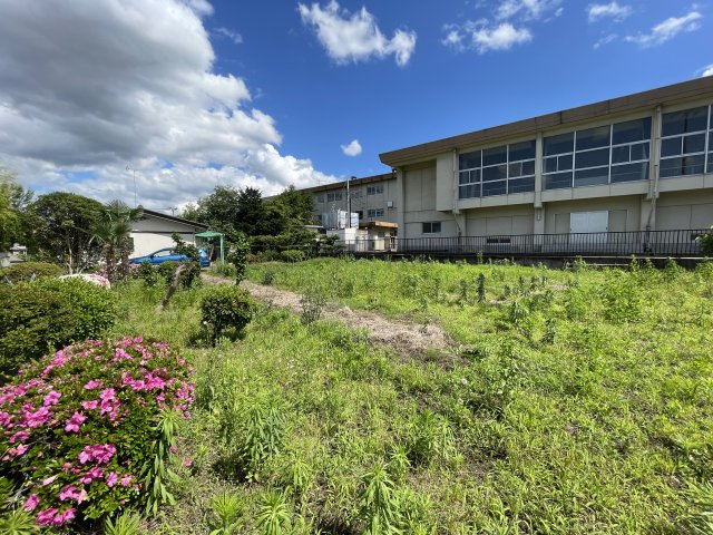 福島市上鳥渡　上物付き土地の外観