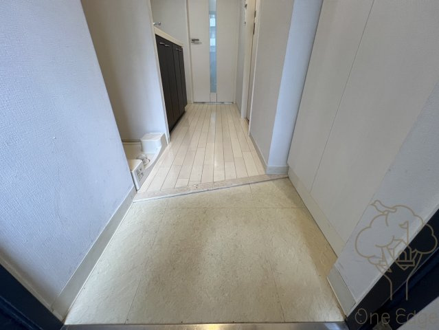 エステムコート梅田天神橋IIグラシオの玄関