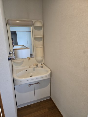 春日井石尾台の独立洗面台