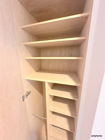 エグゼリエみなと通り　仲介手数料無料の収納