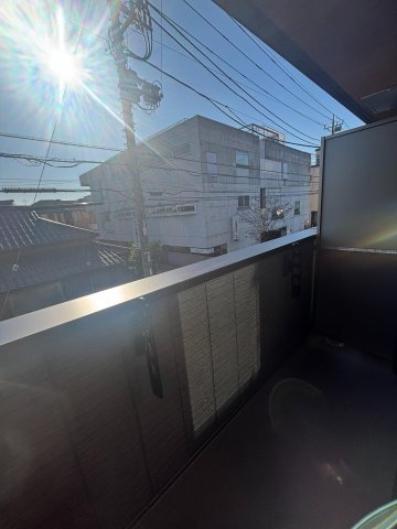 Ｄ-ＲＯＯＭ ＰＲＥＭＩＵＭ 多磨霊園駅のバルコニー