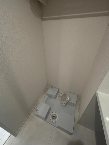 Ｄ-ＲＯＯＭ ＰＲＥＭＩＵＭ 多磨霊園駅の洗面所