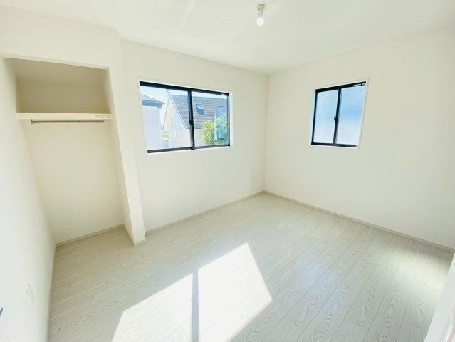 ケイアイエルデ／南区御幸西／１号棟の洋室